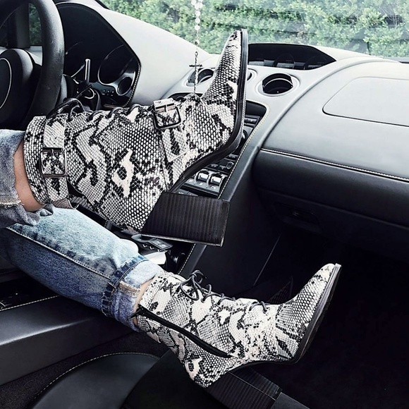Wild Diva Shoes - Wild Diva Black and White Snake Print Ankle Boots